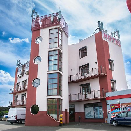 Perla Motell Leszno  Exteriör bild